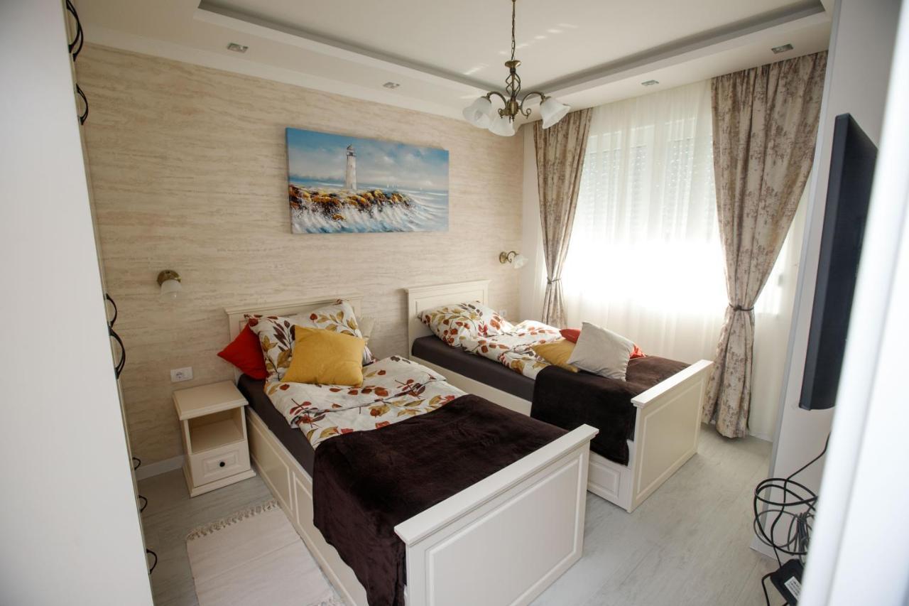 Apartman Mdb Retro Суботица Экстерьер фото
